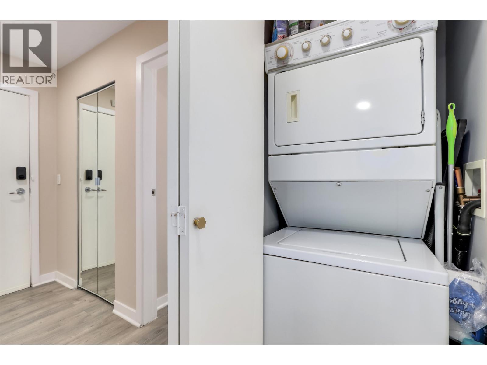 302 122 E 3rd Street, North Vancouver, British Columbia  V7L 1E6 - Photo 16 - R3095924