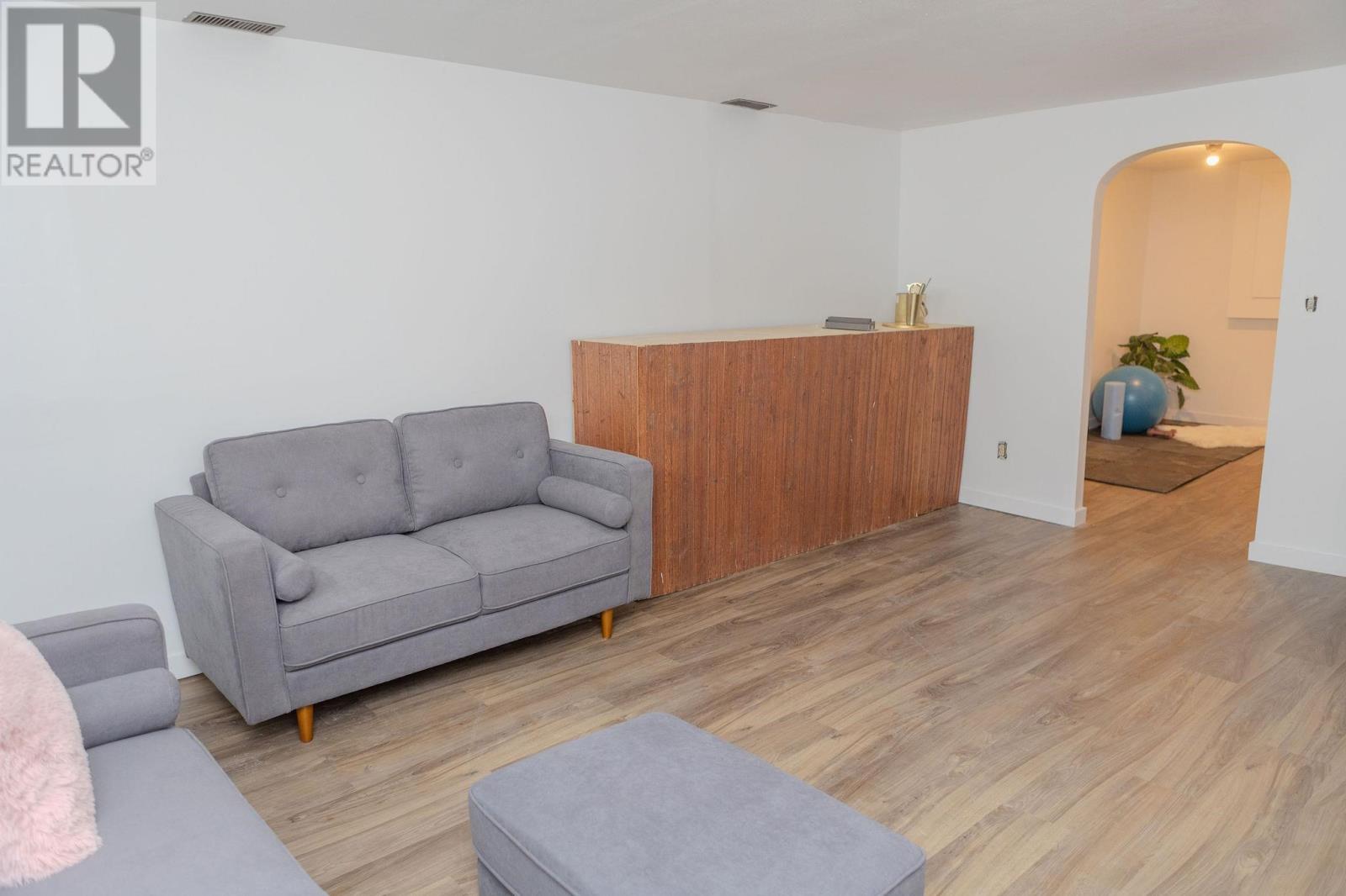 63 Dauphin Dr, Sault Ste. Marie, Ontario  P6A 5E9 - Photo 22 - SM260409