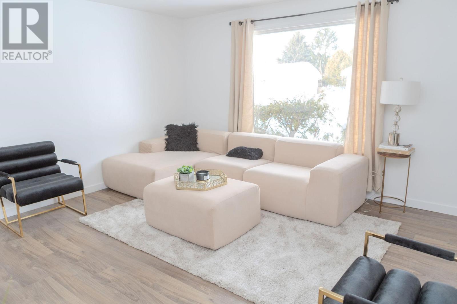 63 Dauphin Dr, Sault Ste. Marie, Ontario  P6A 5E9 - Photo 5 - SM260409