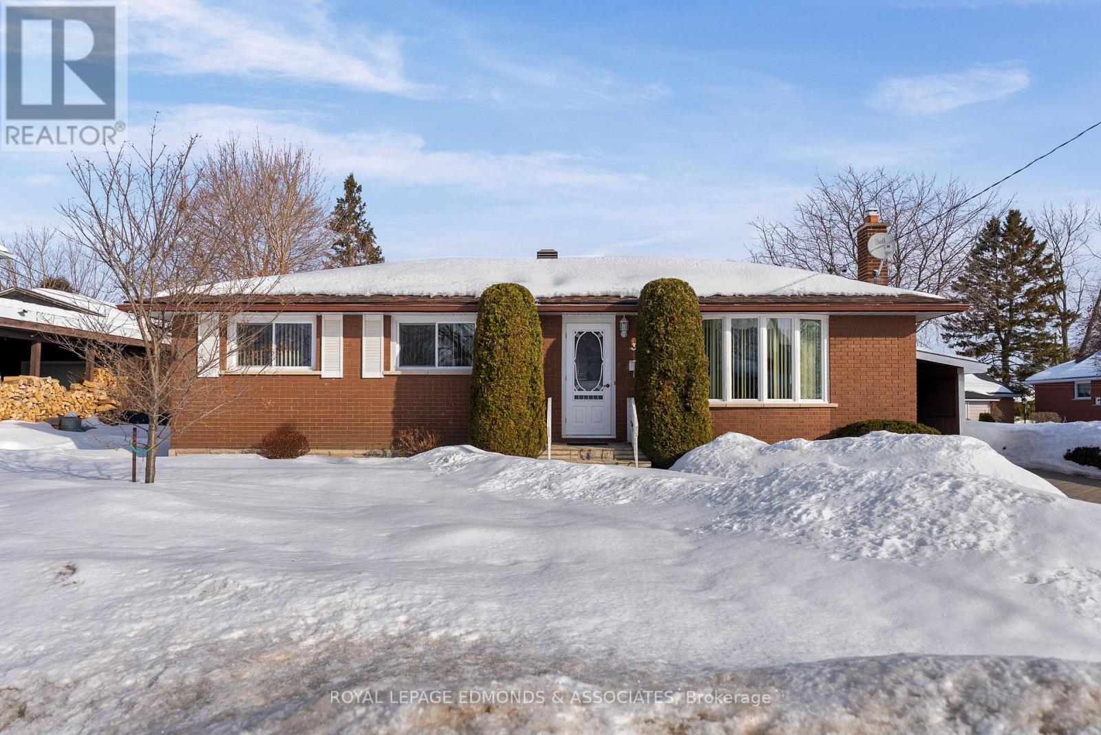 395 Chamberlain Street, Pembroke, Ontario  K8A 2N3 - Photo 29 - X12844770