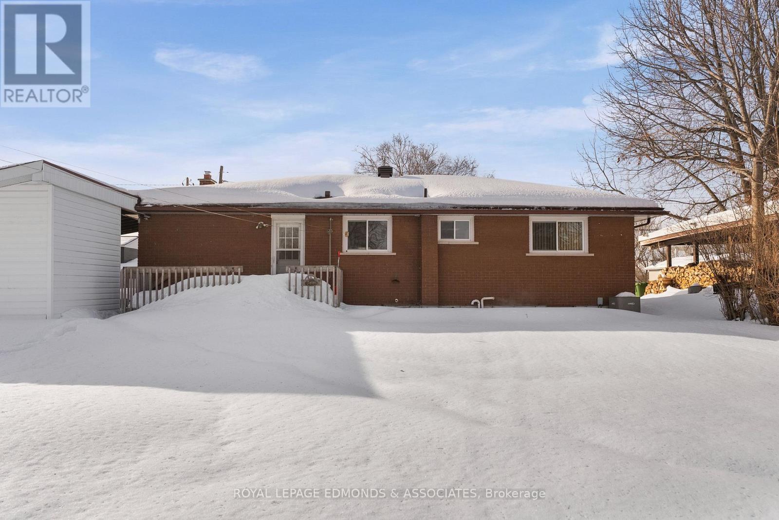 395 Chamberlain Street, Pembroke, Ontario  K8A 2N3 - Photo 31 - X12844770