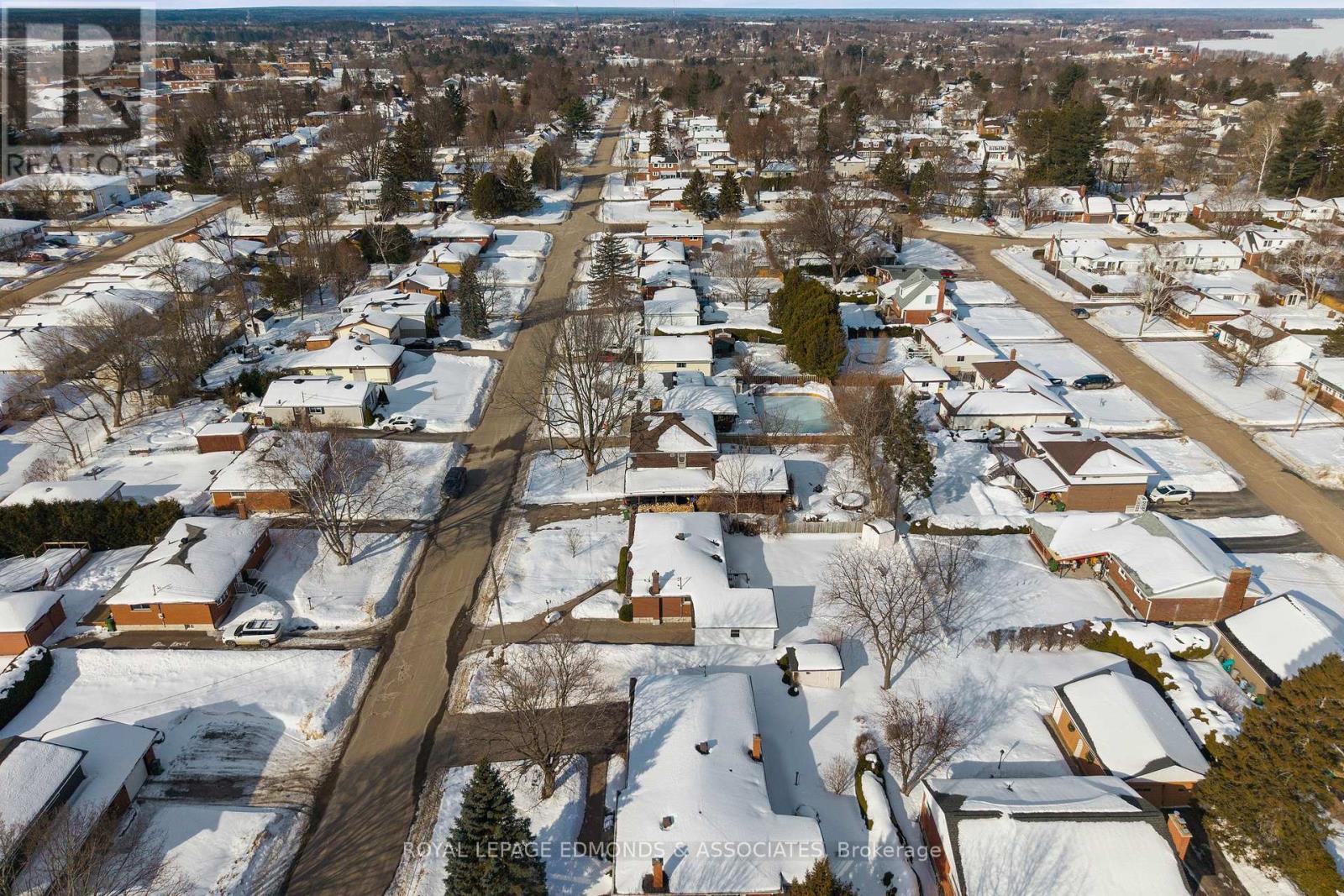 395 Chamberlain Street, Pembroke, Ontario  K8A 2N3 - Photo 38 - X12844770