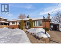 395 CHAMBERLAIN STREET, Pembroke, Ontario