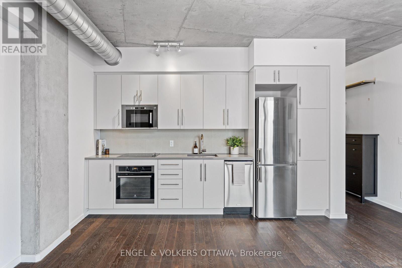 210 - 1000 Wellington Street W, Ottawa, Ontario  K1Y 2X9 - Photo 3 - X12844792