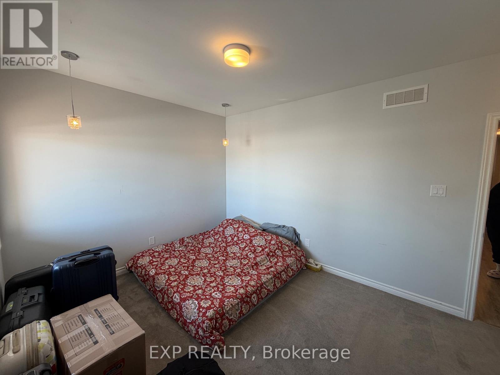 700 Lapland Private, Ottawa, Ontario  K2S 1B6 - Photo 10 - X12844908