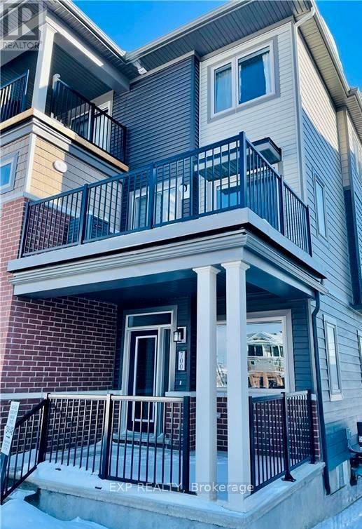 700 Lapland Private, Ottawa, Ontario  K2S 1B6 - Photo 2 - X12844908