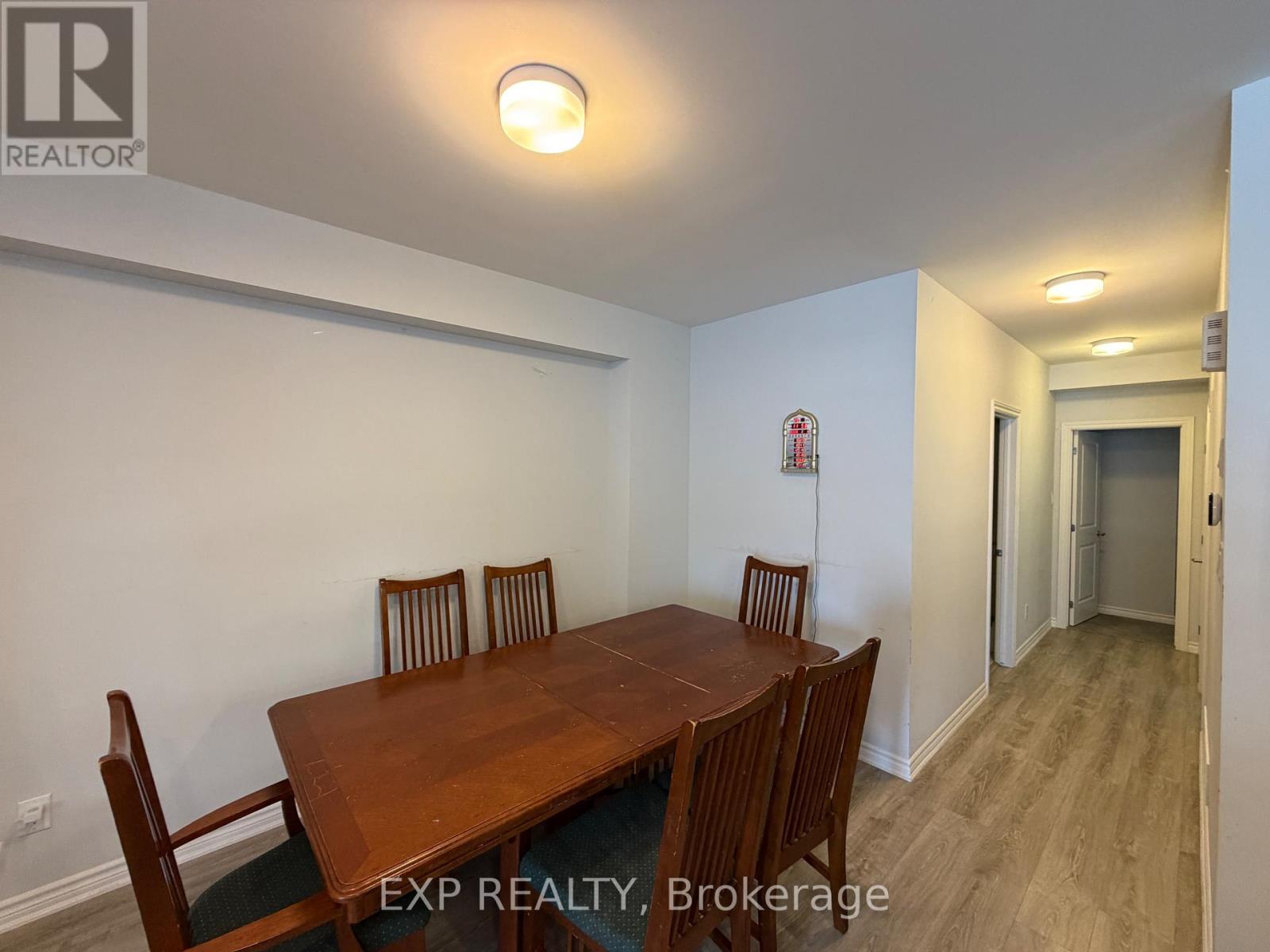 700 Lapland Private, Ottawa, Ontario  K2S 1B6 - Photo 8 - X12844908