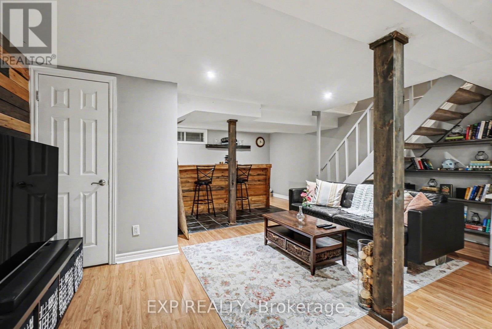 185 Teal Crescent, Ottawa, Ontario  K1E 2C3 - Photo 19 - X12844910