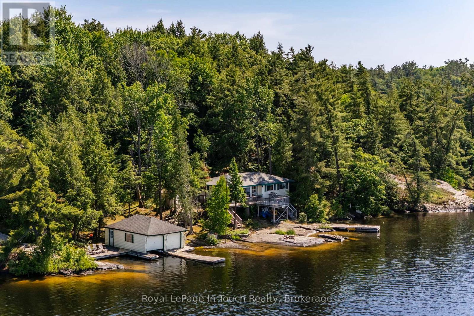 2 Is 270 Six Mile Lake Island, Georgian Bay, Ontario  L0K 1S0 - Photo 3 - X12462951