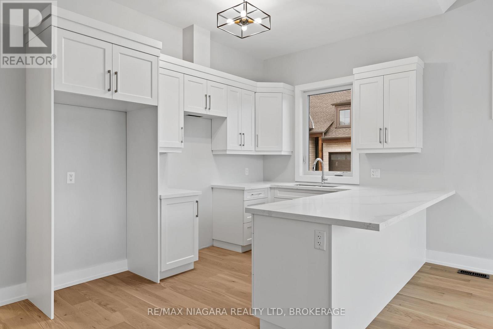 1 - 41 Ivy Crescent, Thorold, Ontario  L2V 0J9 - Photo 13 - X12844912