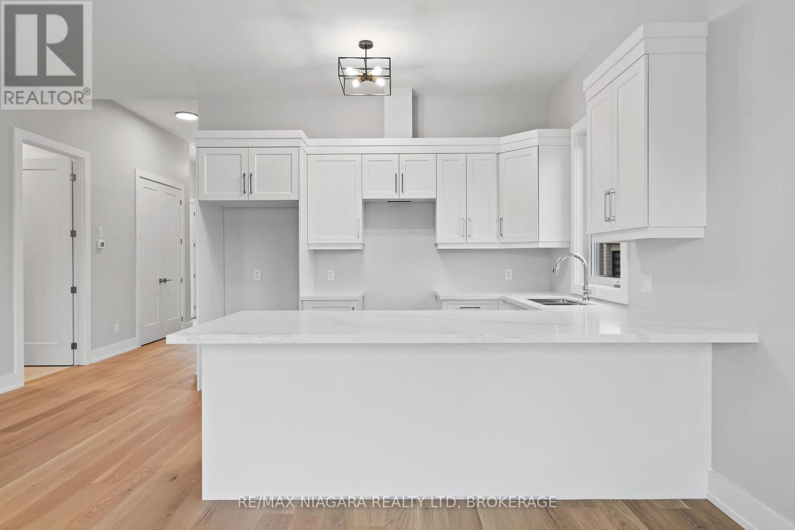 1 - 41 Ivy Crescent, Thorold, Ontario  L2V 0J9 - Photo 14 - X12844912