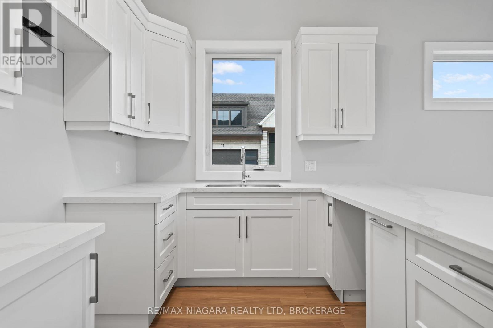 1 - 41 Ivy Crescent, Thorold, Ontario  L2V 0J9 - Photo 15 - X12844912