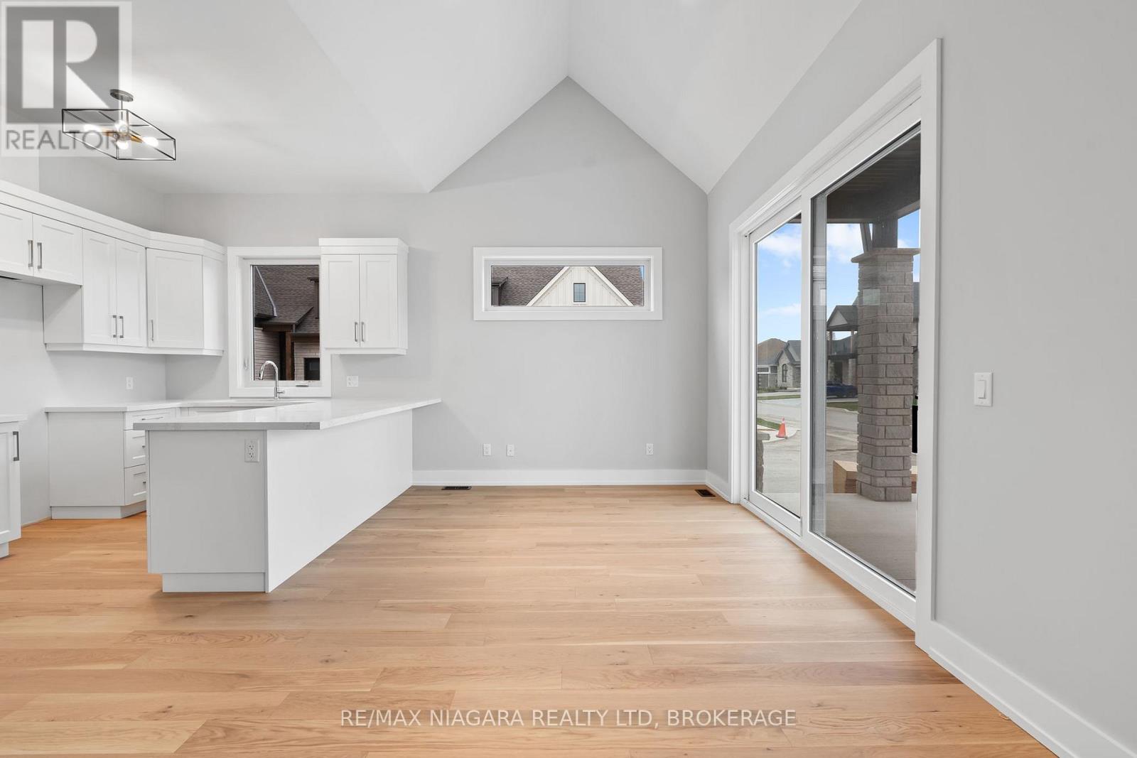 1 - 41 Ivy Crescent, Thorold, Ontario  L2V 0J9 - Photo 16 - X12844912