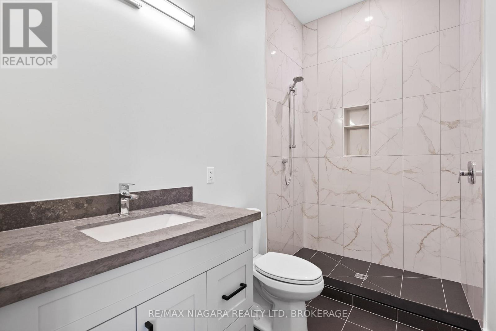 1 - 41 Ivy Crescent, Thorold, Ontario  L2V 0J9 - Photo 23 - X12844912