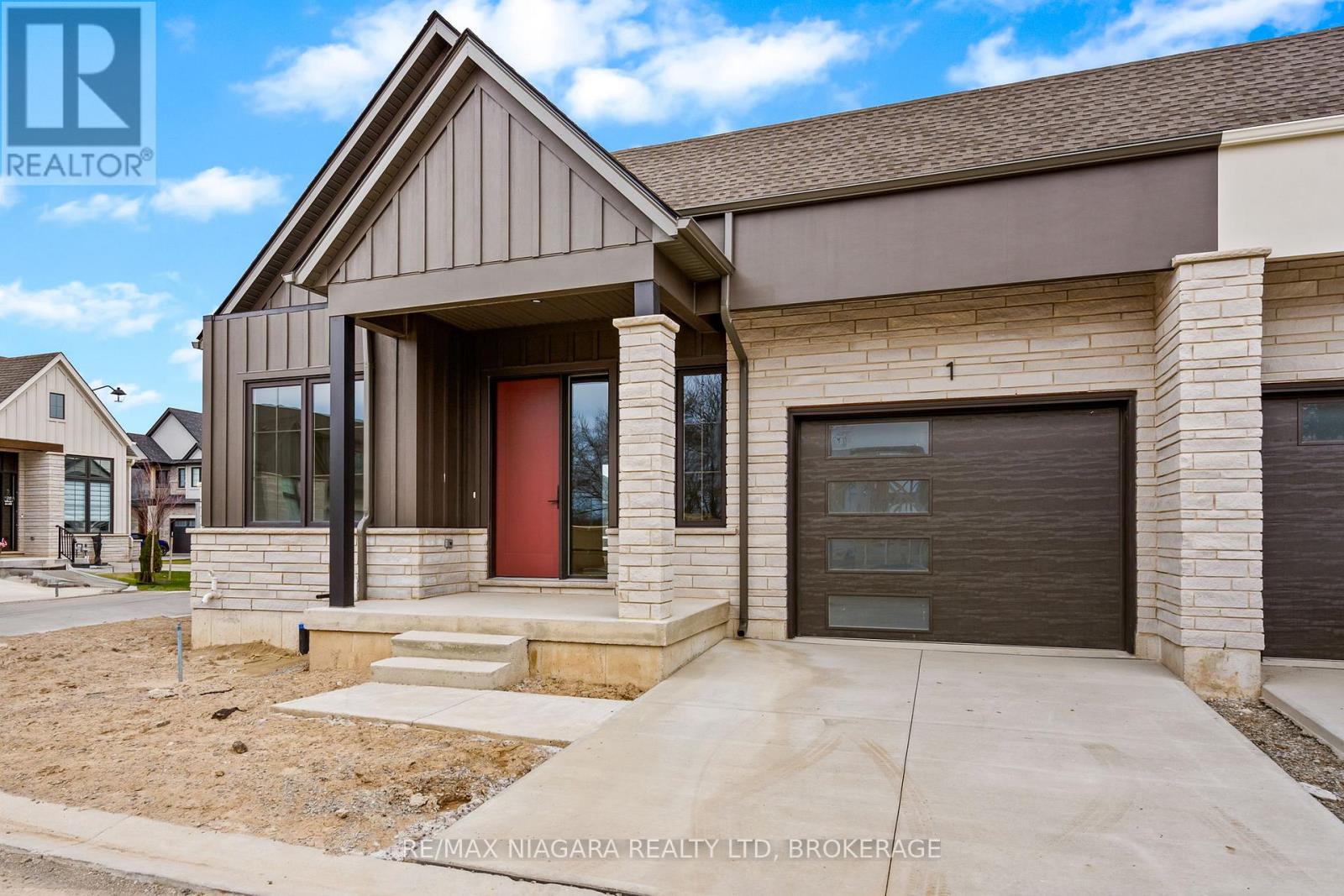 1 - 41 Ivy Crescent, Thorold, Ontario  L2V 0J9 - Photo 3 - X12844912