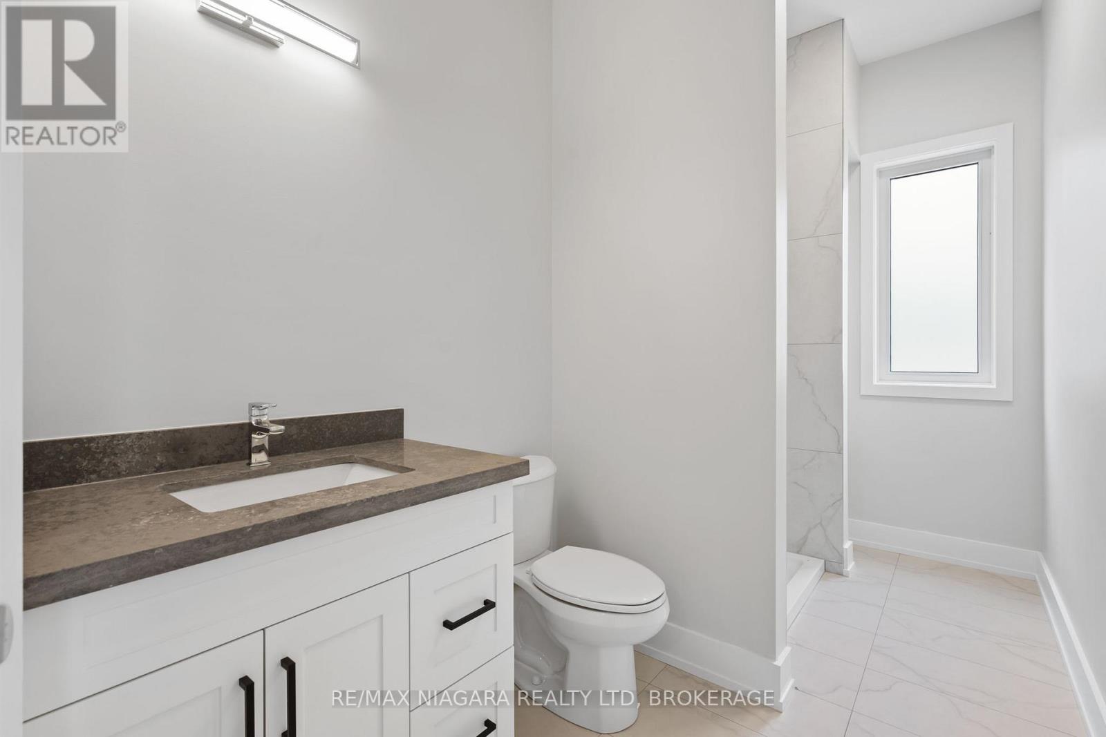 1 - 41 Ivy Crescent, Thorold, Ontario  L2V 0J9 - Photo 9 - X12844912