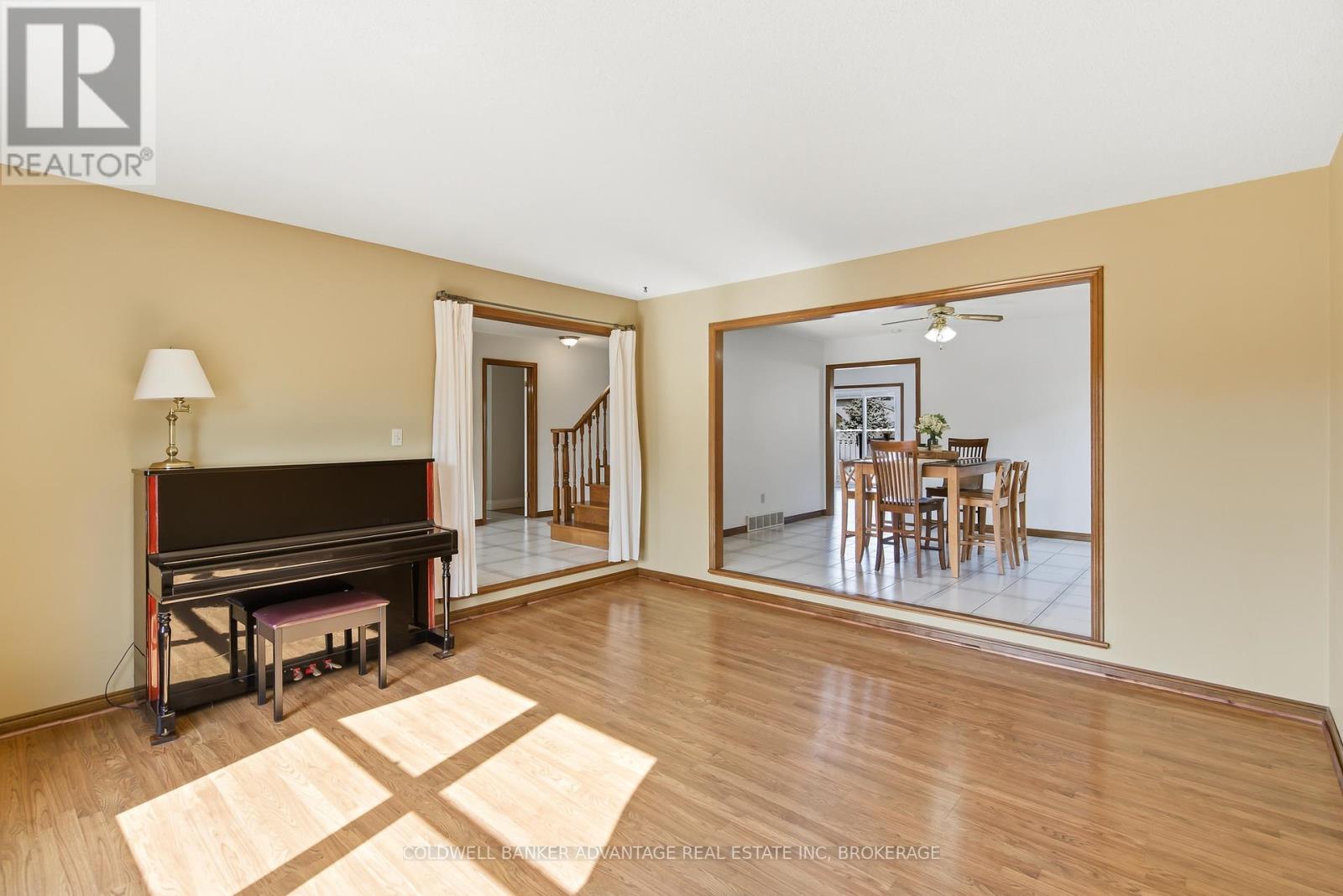 137 Valera Drive, Hamilton, Ontario L8E 4T1 - Photo 15 - X12844934