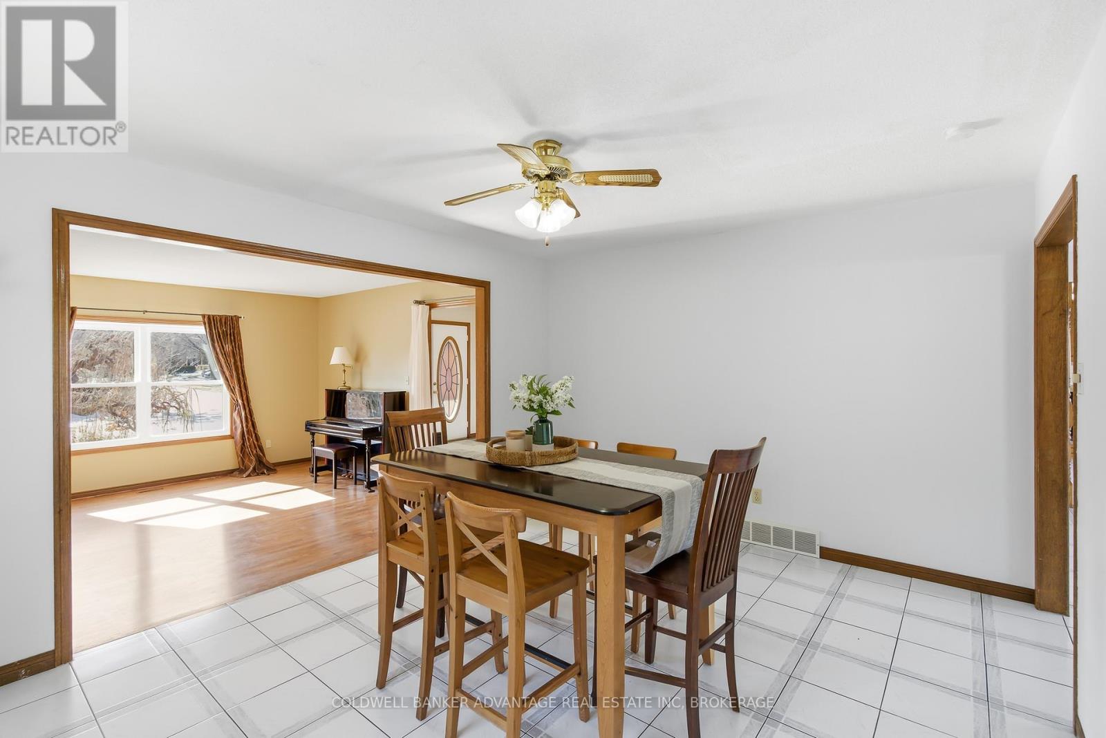 137 Valera Drive, Hamilton, Ontario L8E 4T1 - Photo 17 - X12844934