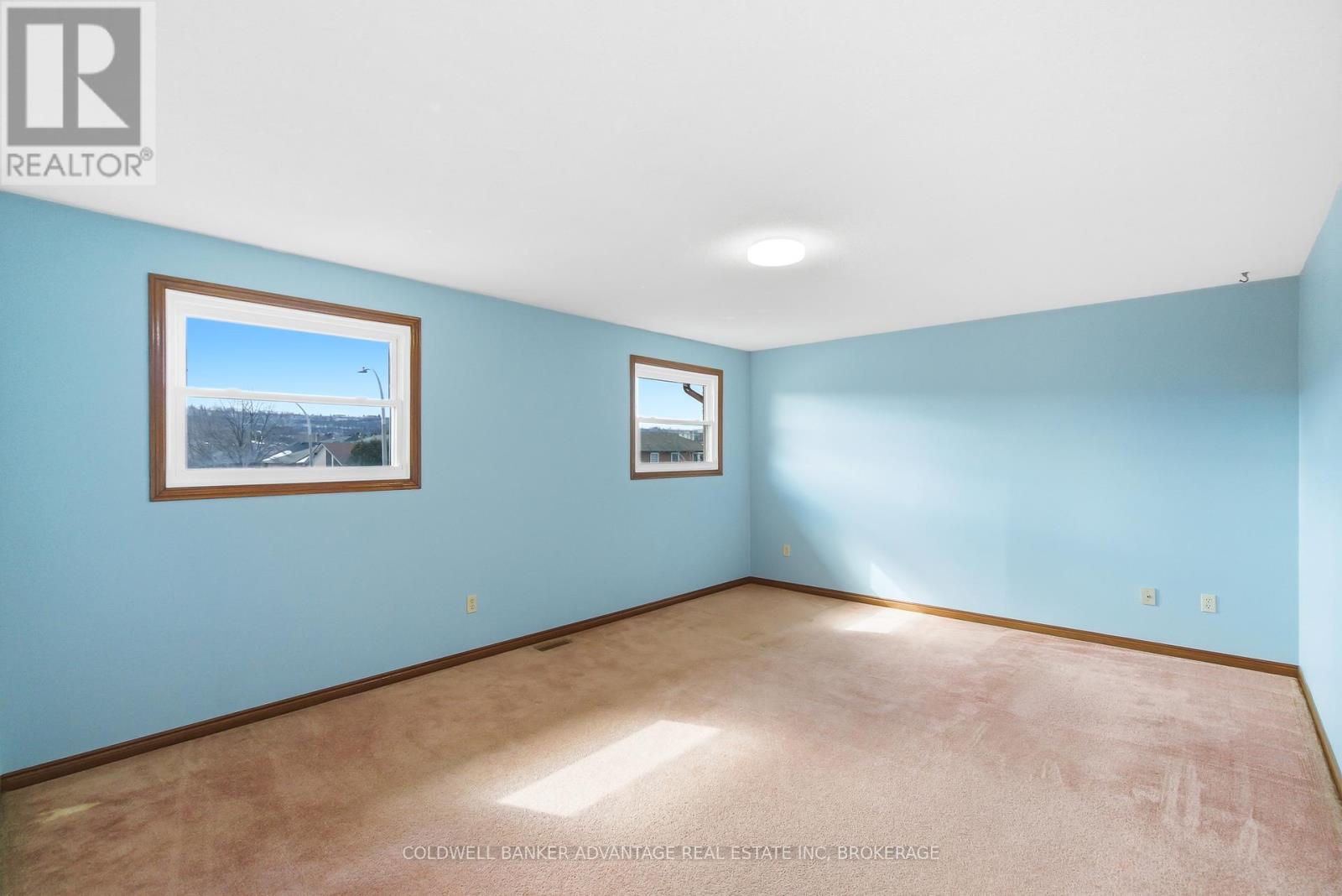 137 Valera Drive, Hamilton, Ontario L8E 4T1 - Photo 31 - X12844934