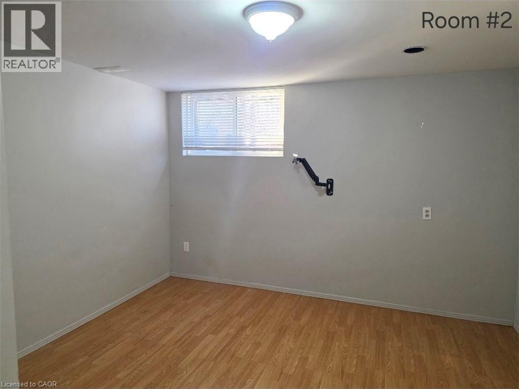 555 Brookhaven Crescent, Waterloo, Ontario  N2L 4R6 - Photo 8 - 40809592