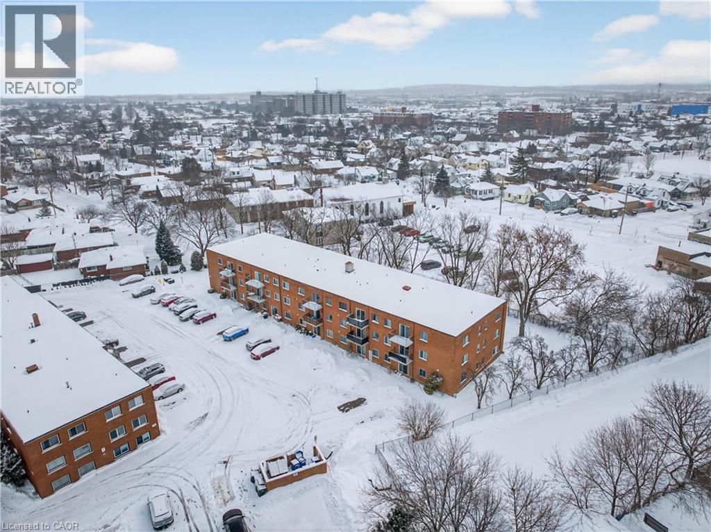 456 Carlton Street Unit# 10, St. Catharines, Ontario  L2M 4X1 - Photo 19 - 40809576