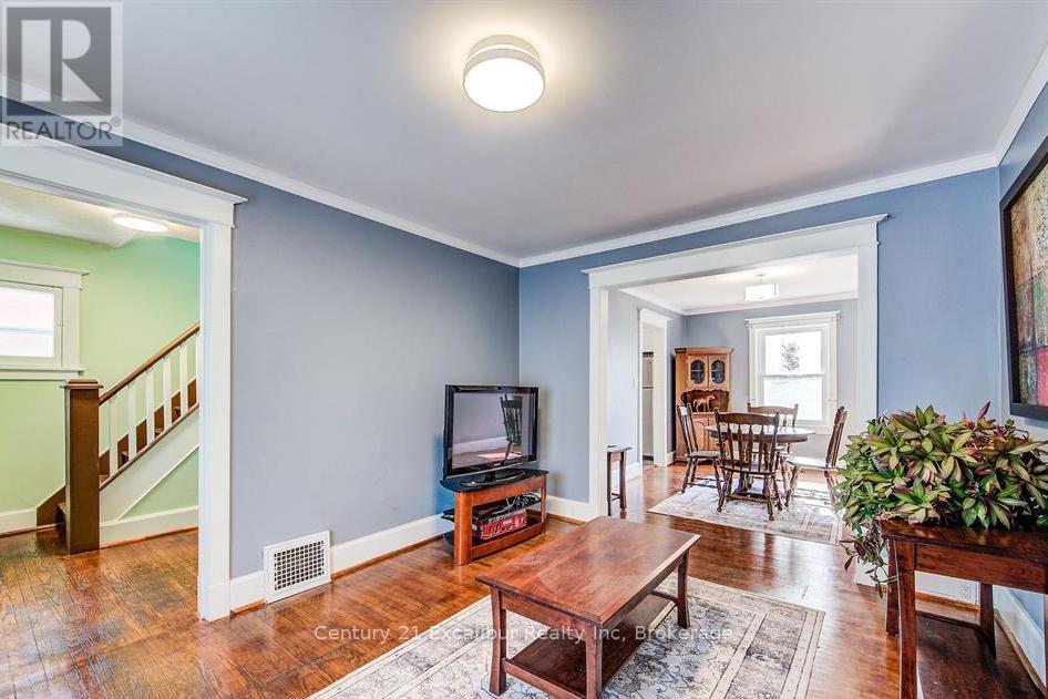 168 Edinburgh Road N, Guelph, Ontario  N1H 5R5 - Photo 3 - X12844946