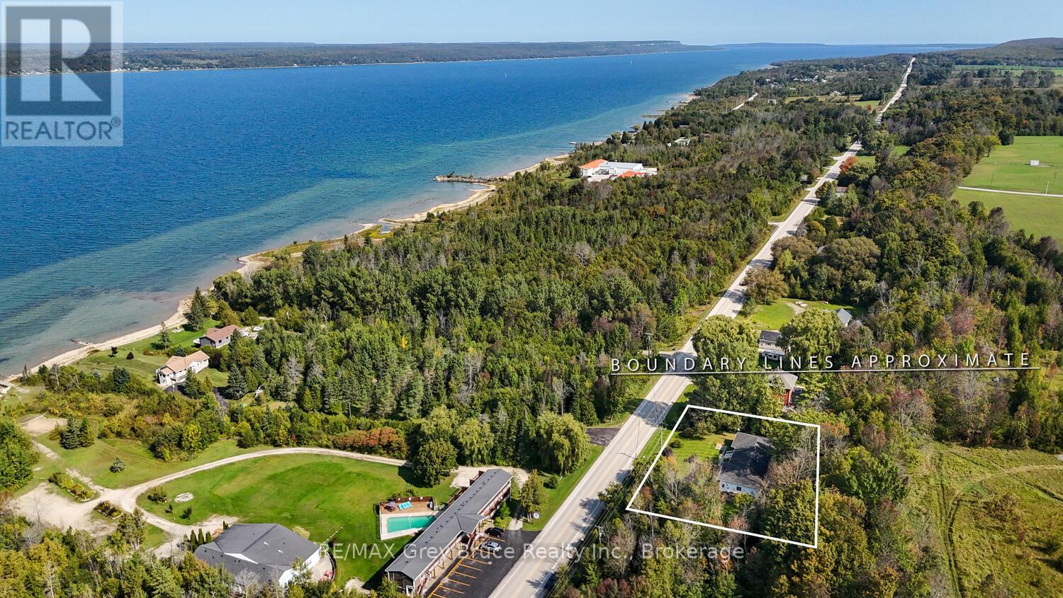 501204 Grey 1 Road, Georgian Bluffs, Ontario  N0H 2T0 - Photo 2 - X12844972