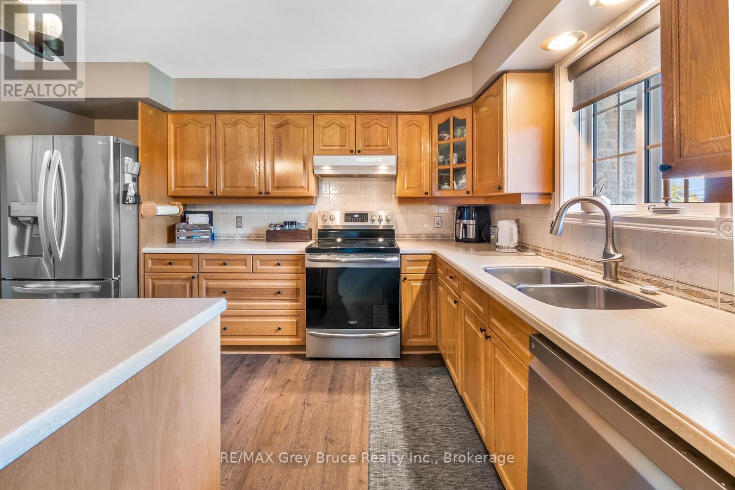 501204 Grey 1 Road, Georgian Bluffs, Ontario  N0H 2T0 - Photo 9 - X12844972