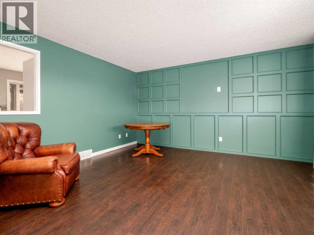 137 Pensacola Court W, Lethbridge, Alberta  T1K 4R7 - Photo 6 - A2289953