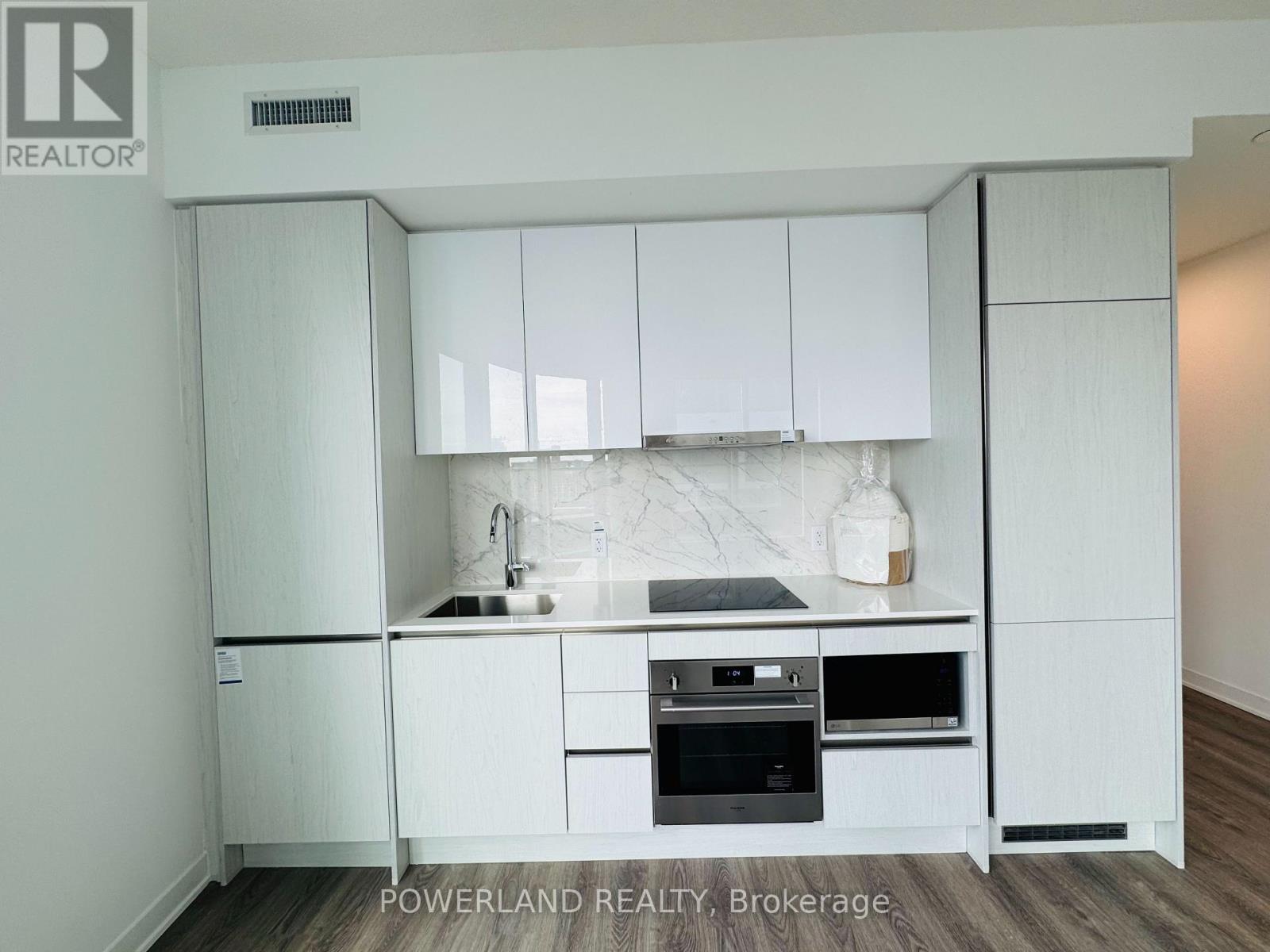 1109 - 180 Front Street East, Toronto, Ontario  M5A 0A9 - Photo 8 - C12844750