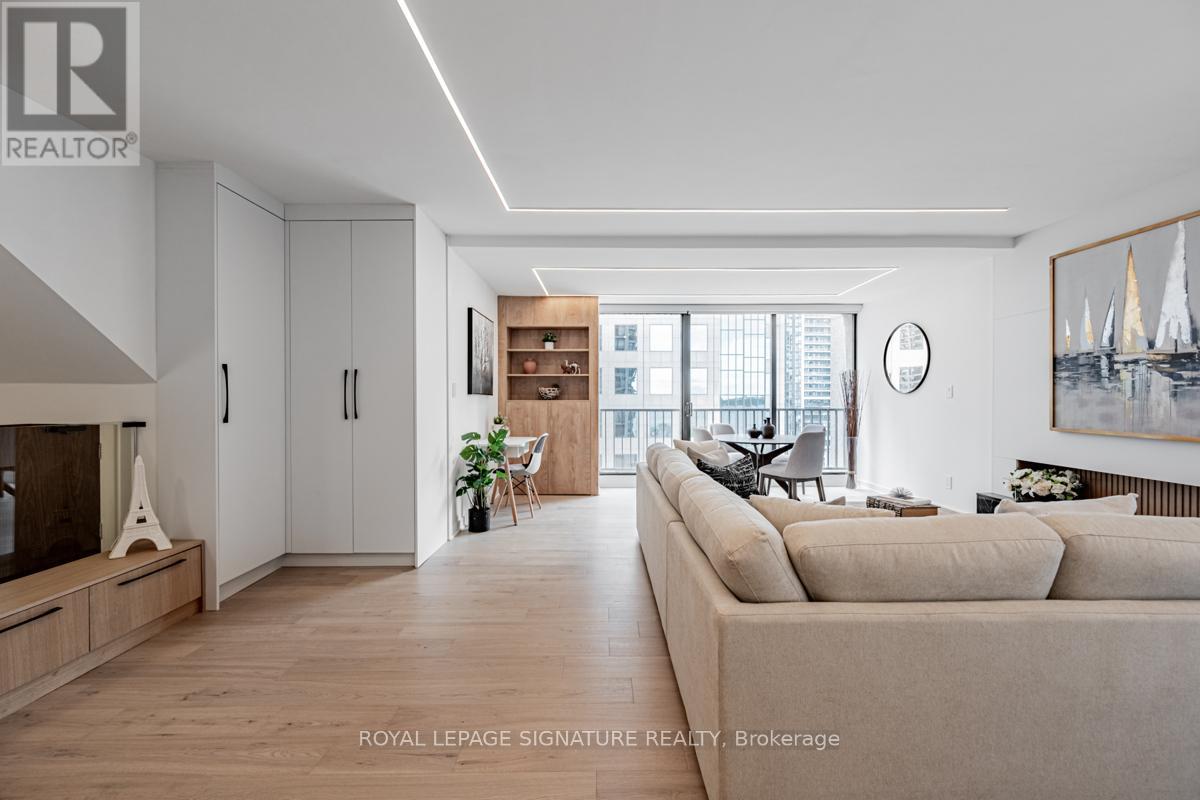 1035 - 33 Harbour Square, Toronto, Ontario  M5J 2G2 - Photo 17 - C12844832