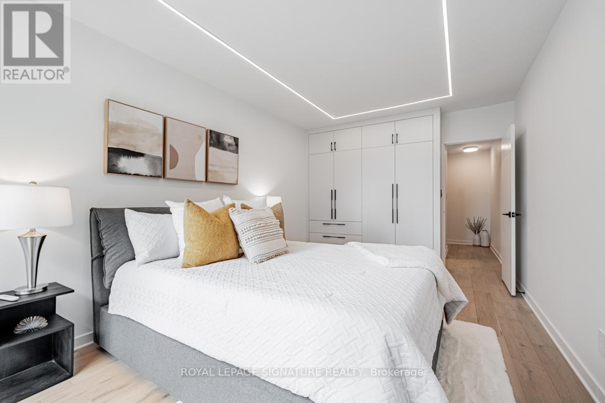 1035 - 33 Harbour Square, Toronto, Ontario  M5J 2G2 - Photo 23 - C12844832