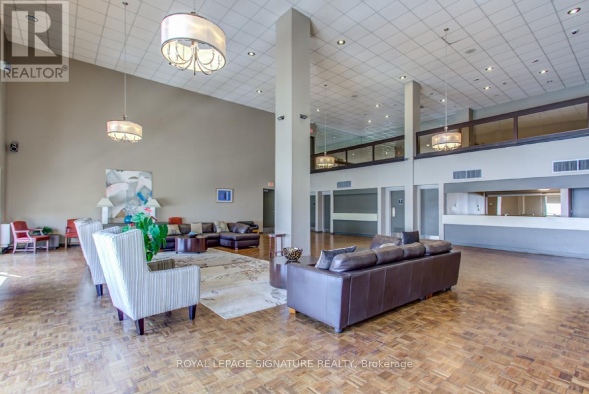 1035 - 33 Harbour Square, Toronto, Ontario  M5J 2G2 - Photo 34 - C12844832