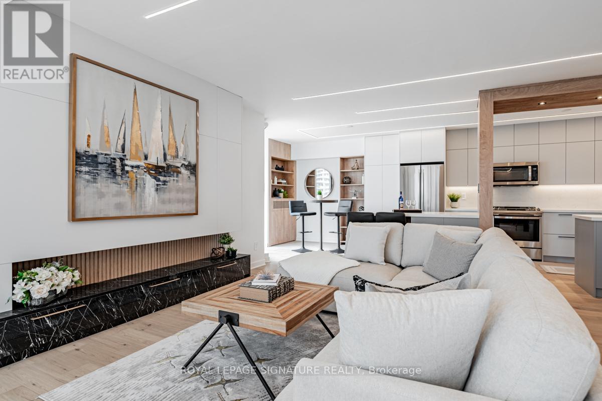 1035 - 33 Harbour Square, Toronto (Waterfront Communities), Ontario  M5J 2G2 - Photo 18 - C12844936