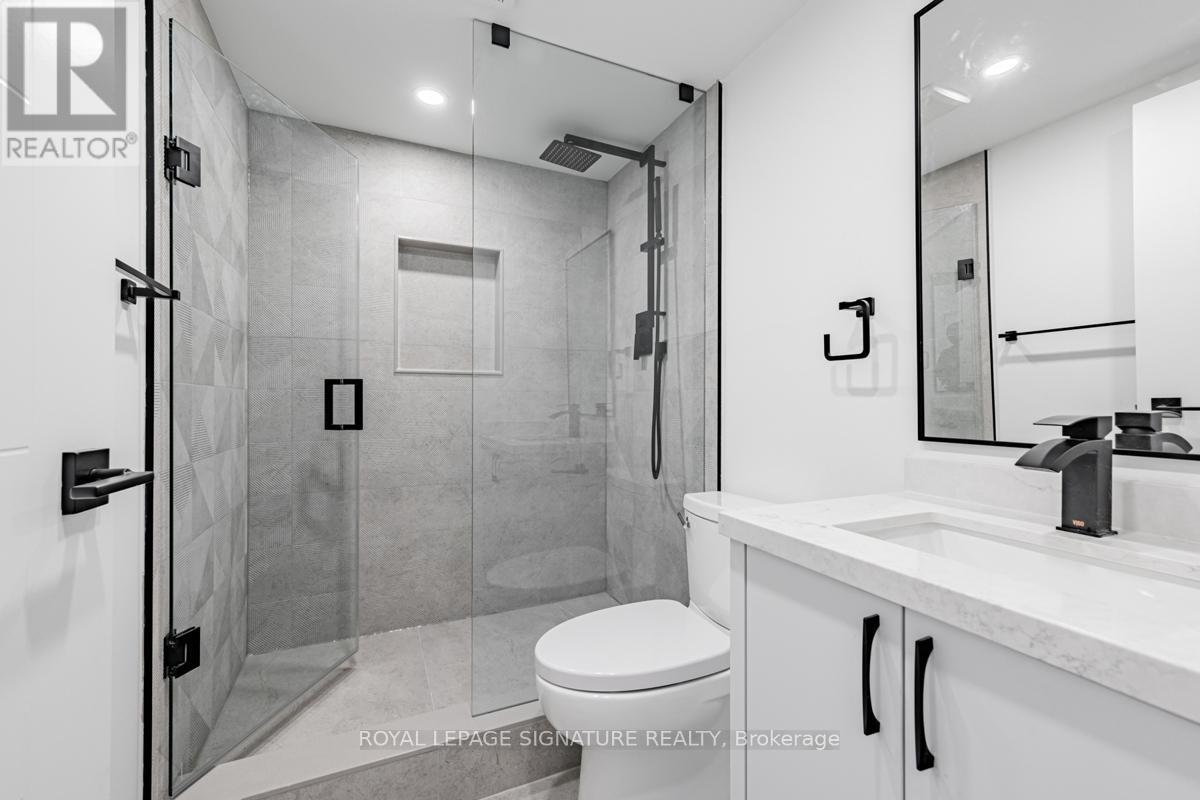 1035 - 33 Harbour Square, Toronto (Waterfront Communities), Ontario  M5J 2G2 - Photo 29 - C12844936