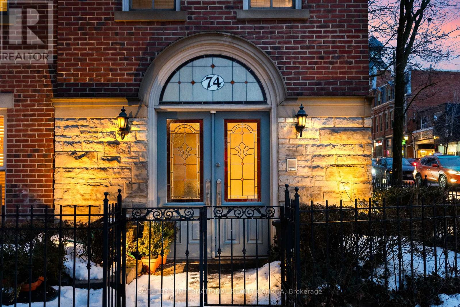 74 Aberdeen Avenue, Toronto, Ontario  M4X 1A2 - Photo 3 - C12844944