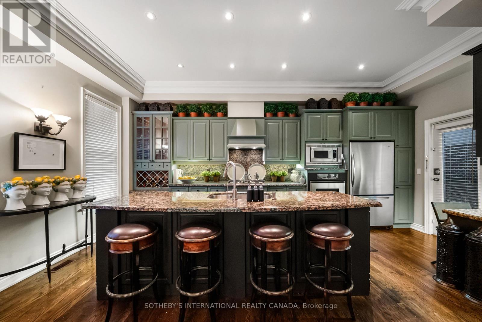 74 Aberdeen Avenue, Toronto, Ontario  M4X 1A2 - Photo 4 - C12844944