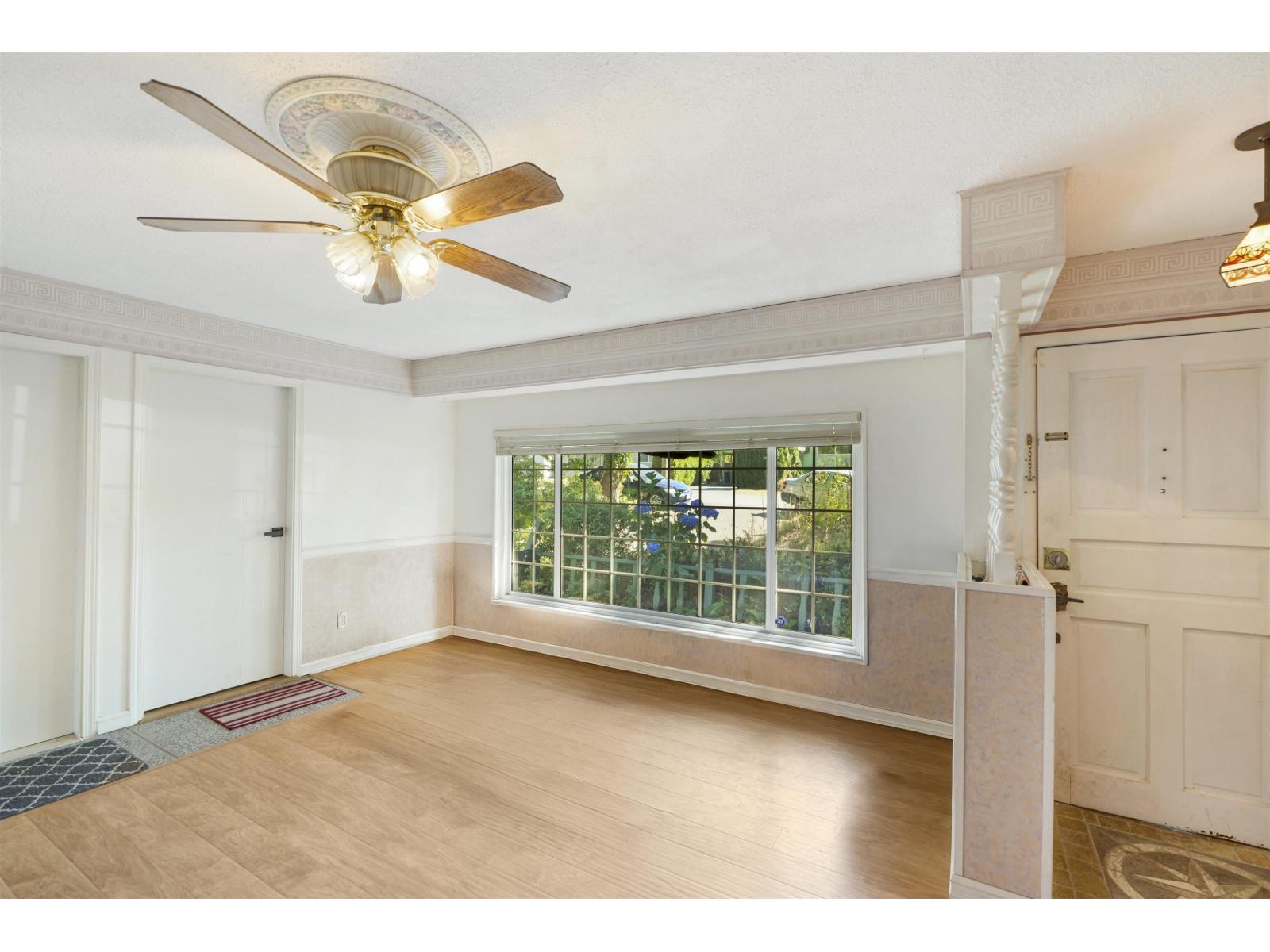 14957 Kew Drive, Surrey, British Columbia  V3R 4Y1 - Photo 11 - R3090953