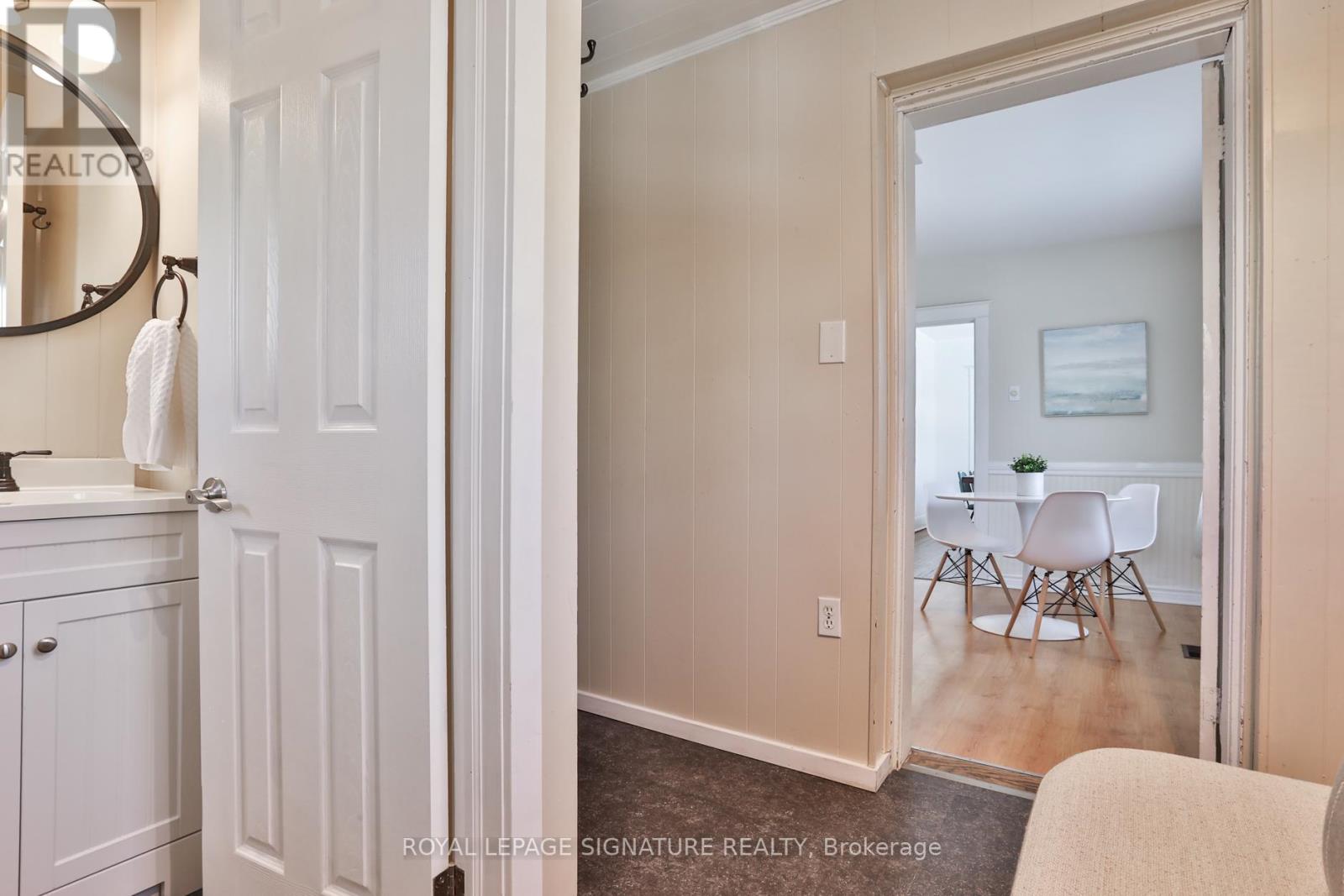 2 Earl Haig Avenue, Toronto, Ontario  M4C 1E1 - Photo 19 - E12844724