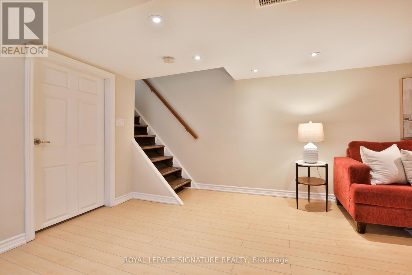 2 Earl Haig Avenue, Toronto, Ontario  M4C 1E1 - Photo 40 - E12844724