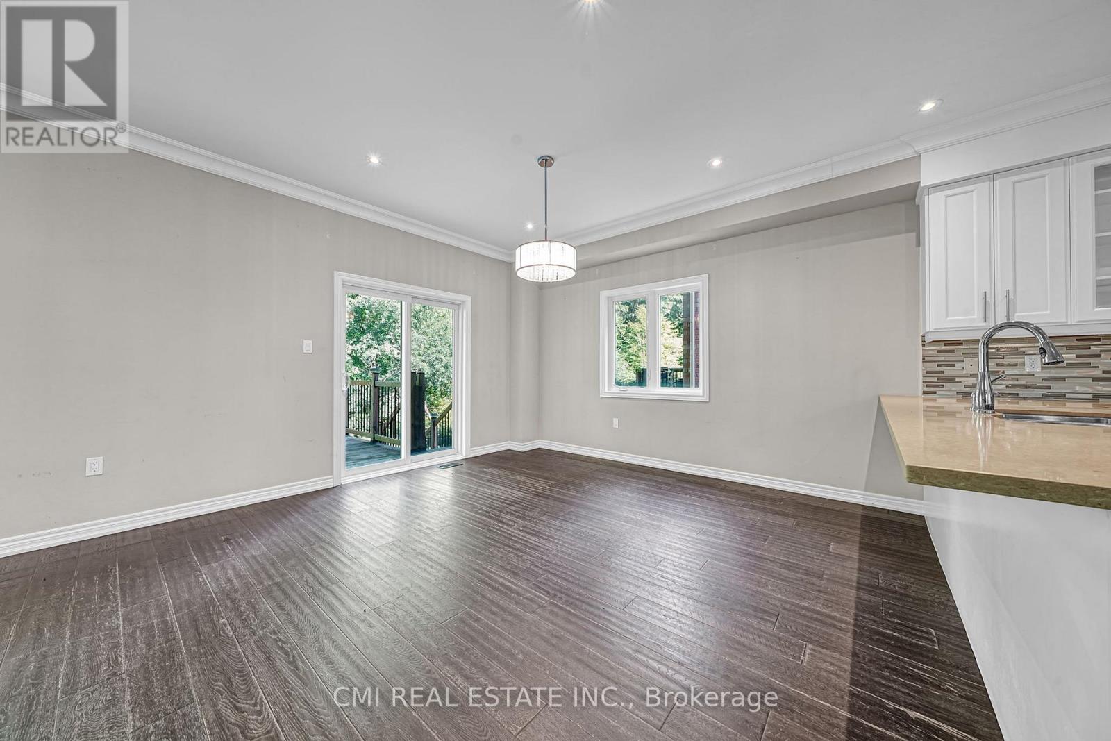 21 Scotia Road, Georgina, Ontario  L0E 1R0 - Photo 13 - N12844746