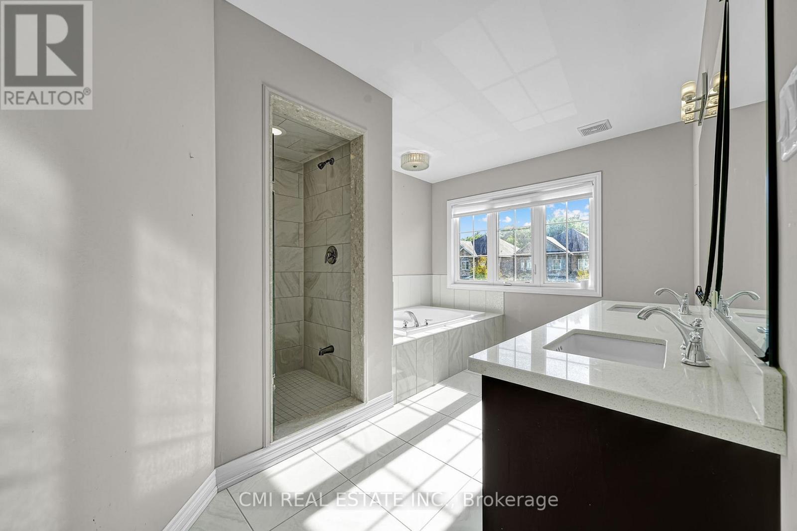 21 Scotia Road, Georgina, Ontario  L0E 1R0 - Photo 34 - N12844746