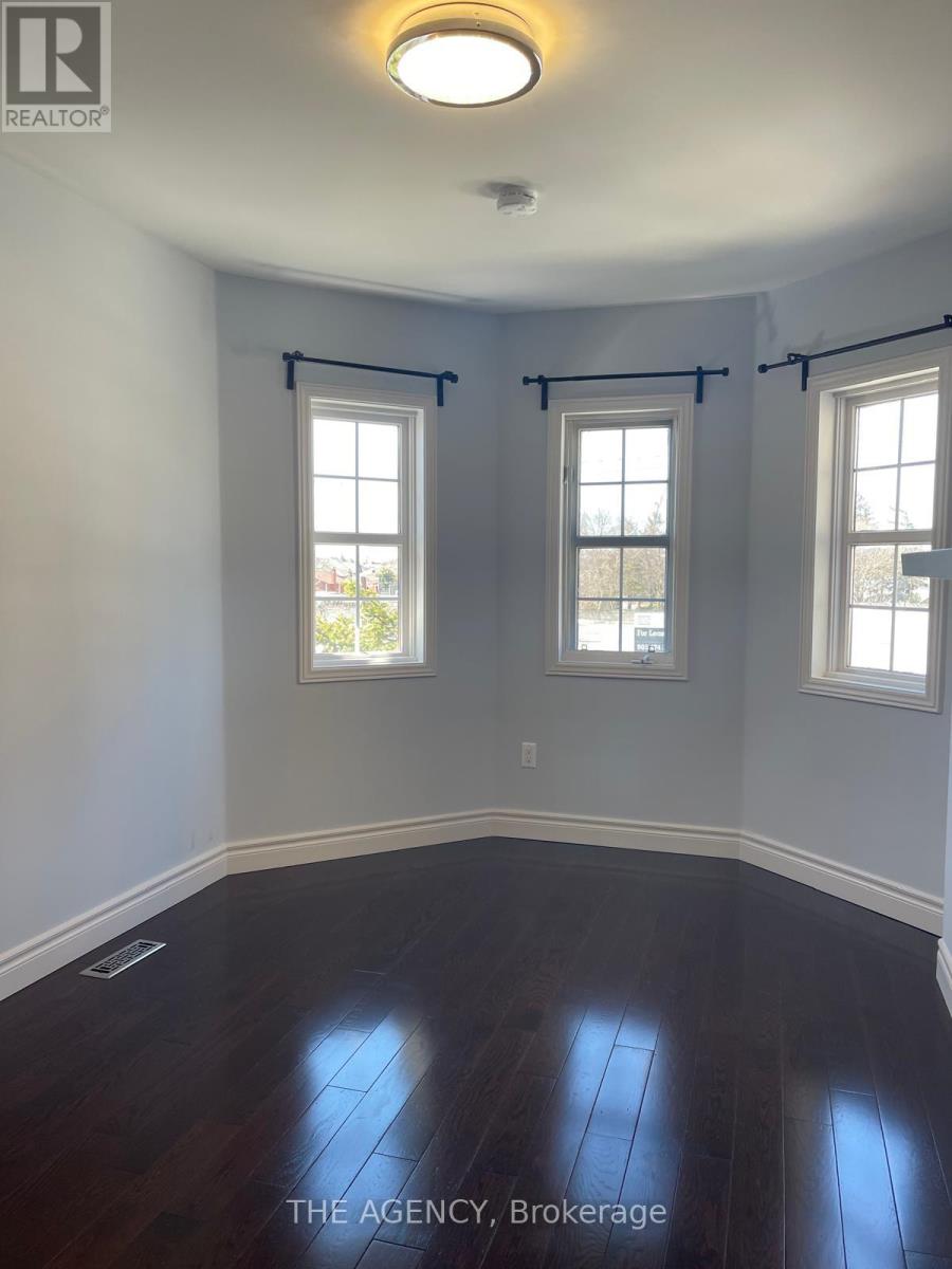 9031 Yonge Street, Richmond Hill (Langstaff), Ontario  L4C 0L2 - Photo 18 - N12844844