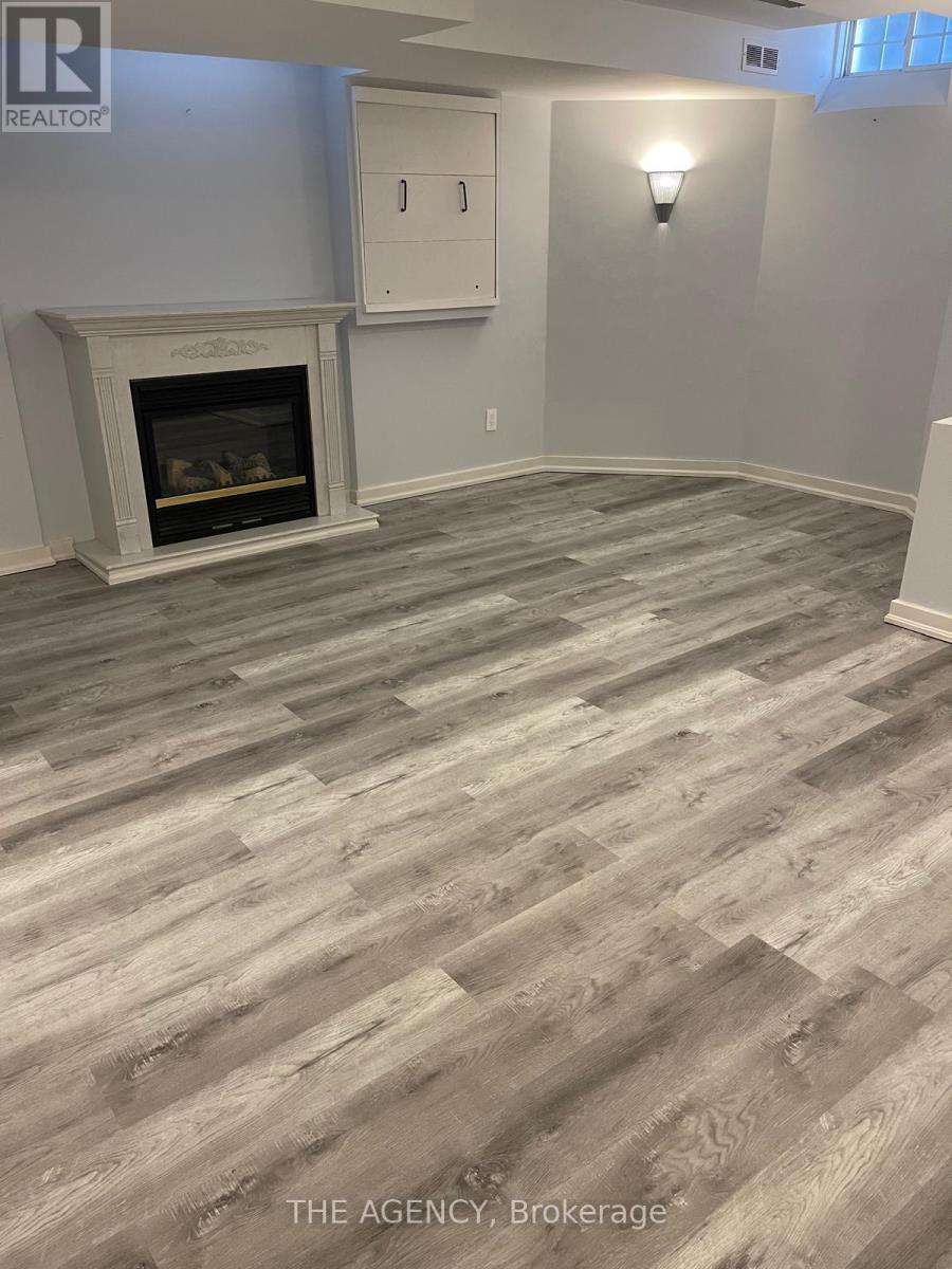 9031 Yonge Street, Richmond Hill (Langstaff), Ontario  L4C 0L2 - Photo 21 - N12844844