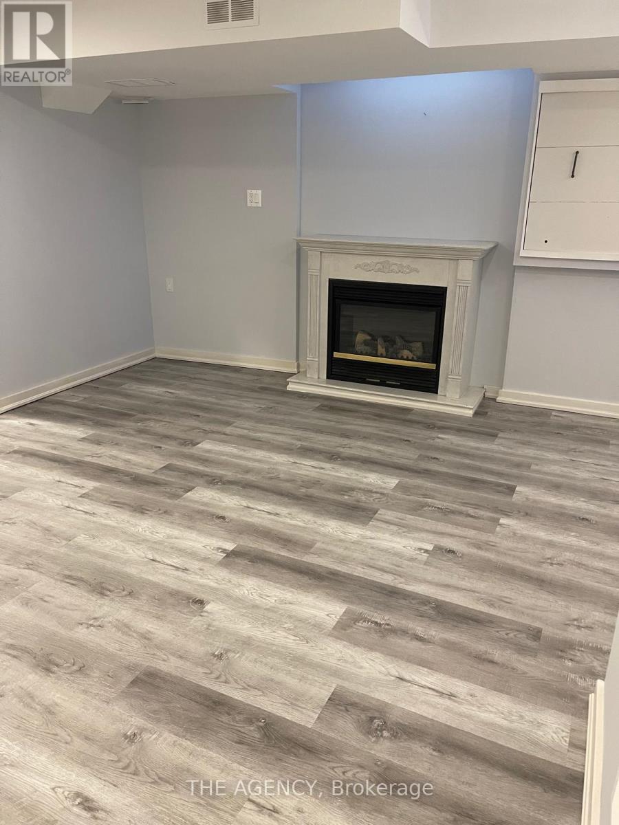 9031 Yonge Street, Richmond Hill (Langstaff), Ontario  L4C 0L2 - Photo 22 - N12844844