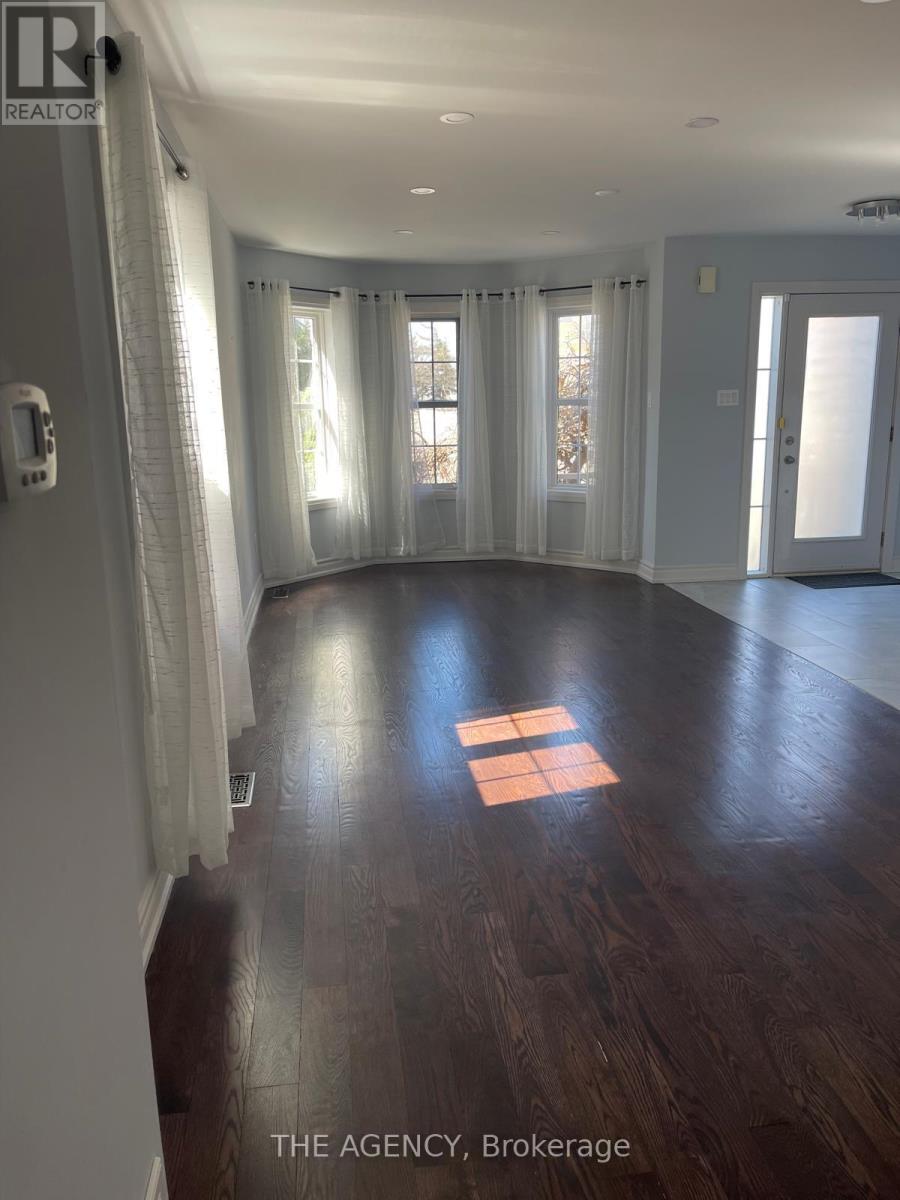 9031 Yonge Street, Richmond Hill (Langstaff), Ontario  L4C 0L2 - Photo 5 - N12844844