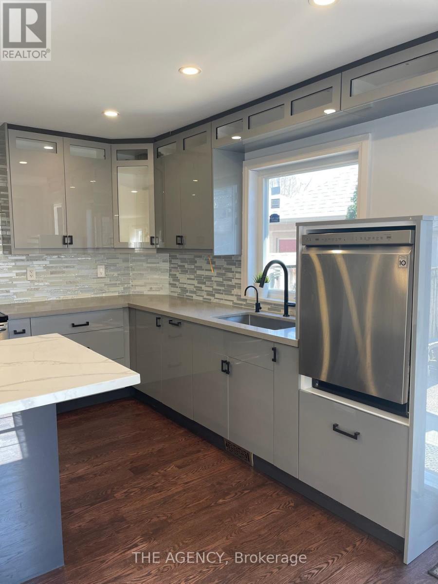 9031 Yonge Street, Richmond Hill (Langstaff), Ontario  L4C 0L2 - Photo 9 - N12844844