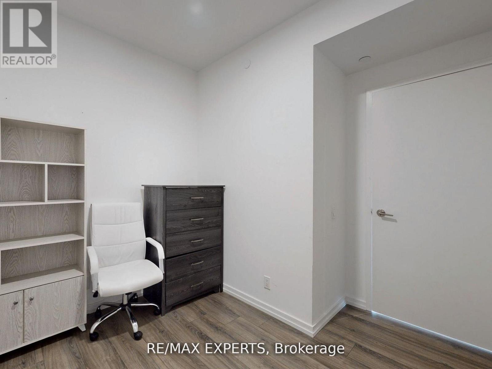 1108 - 1000 Portage Parkway, Vaughan, Ontario  L4K 0L1 - Photo 9 - N12844898