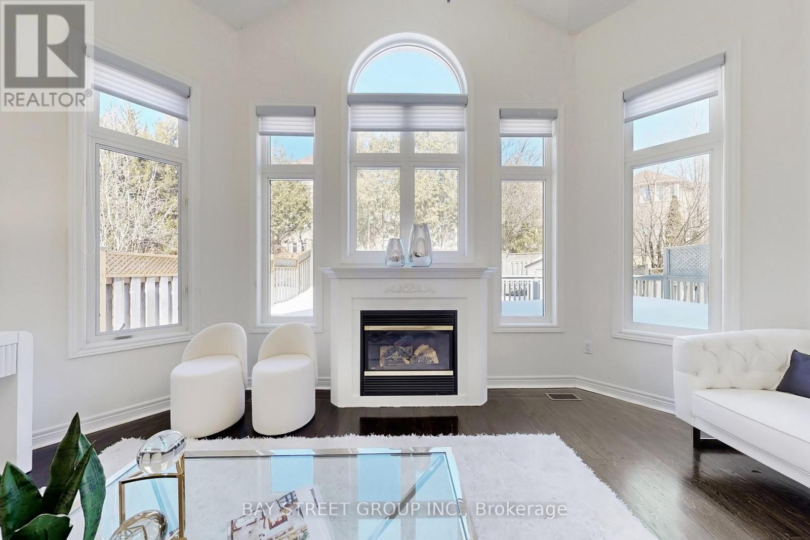 103 Colesbrook Road, Richmond Hill, Ontario  L4S 2G3 - Photo 10 - N12844928