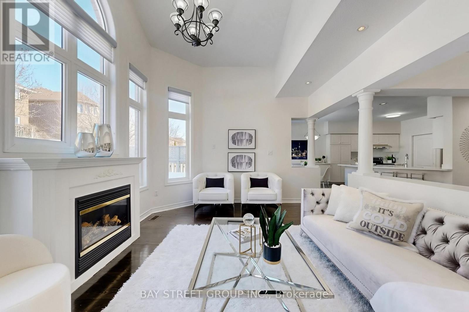 103 Colesbrook Road, Richmond Hill, Ontario  L4S 2G3 - Photo 11 - N12844928